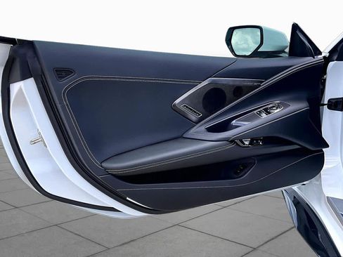 Used 2024 Chevrolet Corvette Z06 RWD image 18