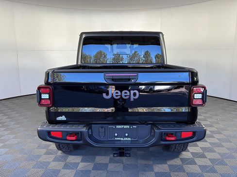 New 2026 Jeep Gladiator Rubicon w/ Steel Power Dome Hood Package AWD/4WD image 5