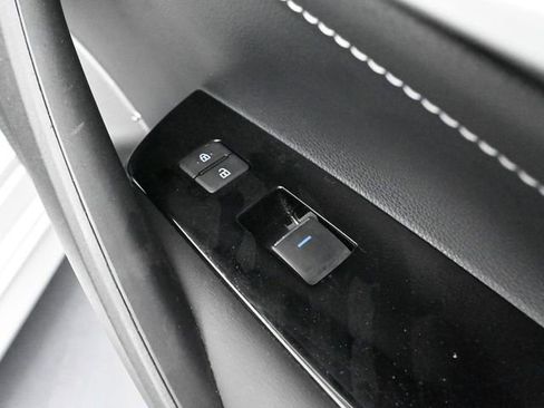 Used 2022 Toyota Corolla SE image 44