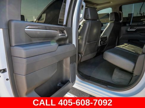 Used 2025 Chevrolet Silverado 3500 LTZ w/ LTZ Convenience Package AWD/4WD image 27