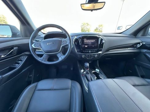 Used 2023 Chevrolet Traverse RS AWD/4WD image 8