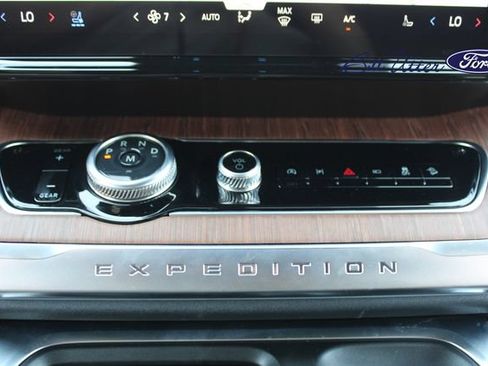 Used 2026 Ford Expedition King Ranch AWD/4WD image 19