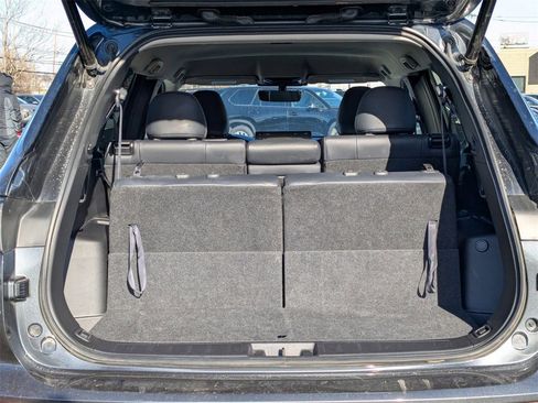 Used 2025 Mitsubishi Outlander SE image 38