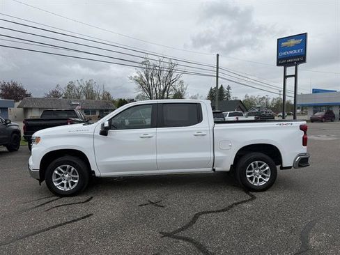 Used 2022 Chevrolet Silverado 1500 LT image 3