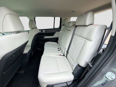 New 2026 Hyundai Santa Fe SEL image 24