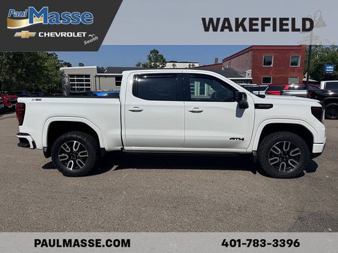 Used 2023 GMC Sierra 1500 AT4 w/ AT4 Premium Package AWD/4WD image 4