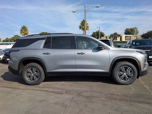 New 2026 Chevrolet Traverse LT image 7