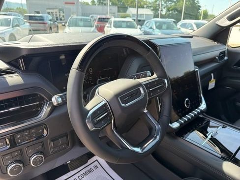 New 2026 GMC Yukon XL Denali w/ Advanced Technology Package AWD/4WD image 13