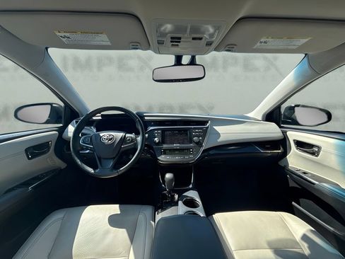 Used 2014 Toyota Avalon Limited FWD image 9