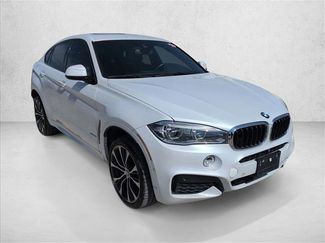 Used 2019 BMW X6 xDrive35i w/ M Sport Package video 3