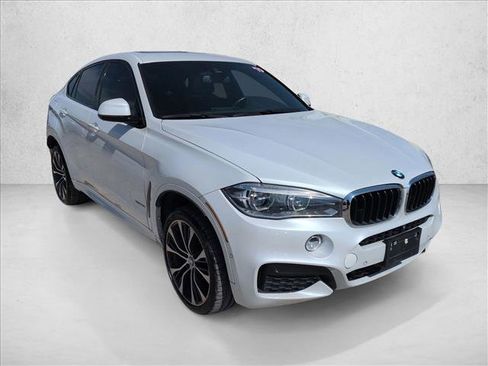 Used 2019 BMW X6 xDrive35i w/ M Sport Package image 3