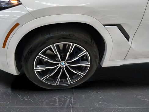 Used 2026 BMW X6 xDrive40i AWD/4WD image 10