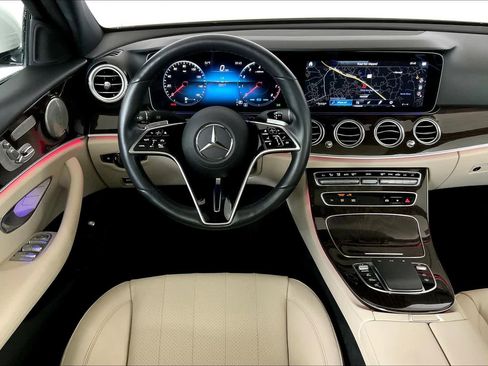 Used 2022 Mercedes-Benz E 450 4MATIC Sedan image 6