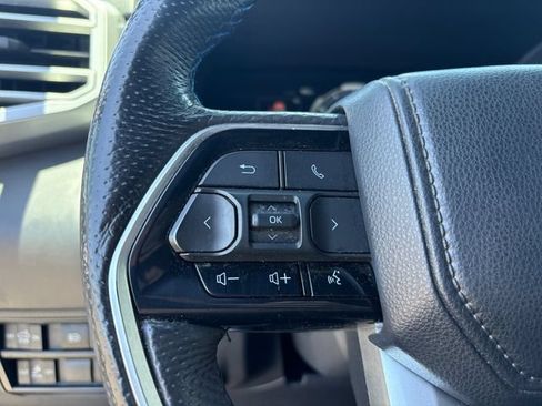 Used 2024 Toyota Tundra Platinum AWD/4WD image 28
