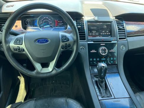 Used 2015 Ford Taurus Limited w/ Equipment Group 301A FWD image 3