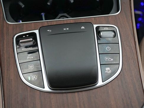 Used 2022 Mercedes-Benz GLC 300 4MATIC image 19