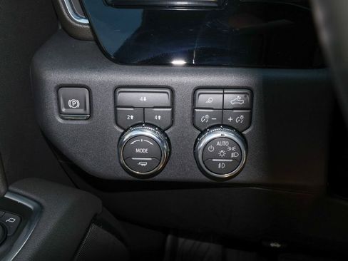 New 2026 GMC Sierra 2500 SLE AWD/4WD image 24