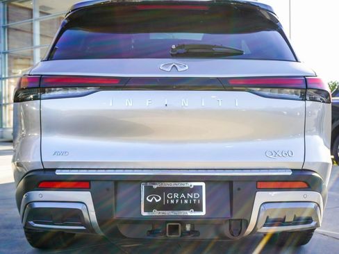Certified 2023 INFINITI QX60 Autograph w/ Cargo Package image 10