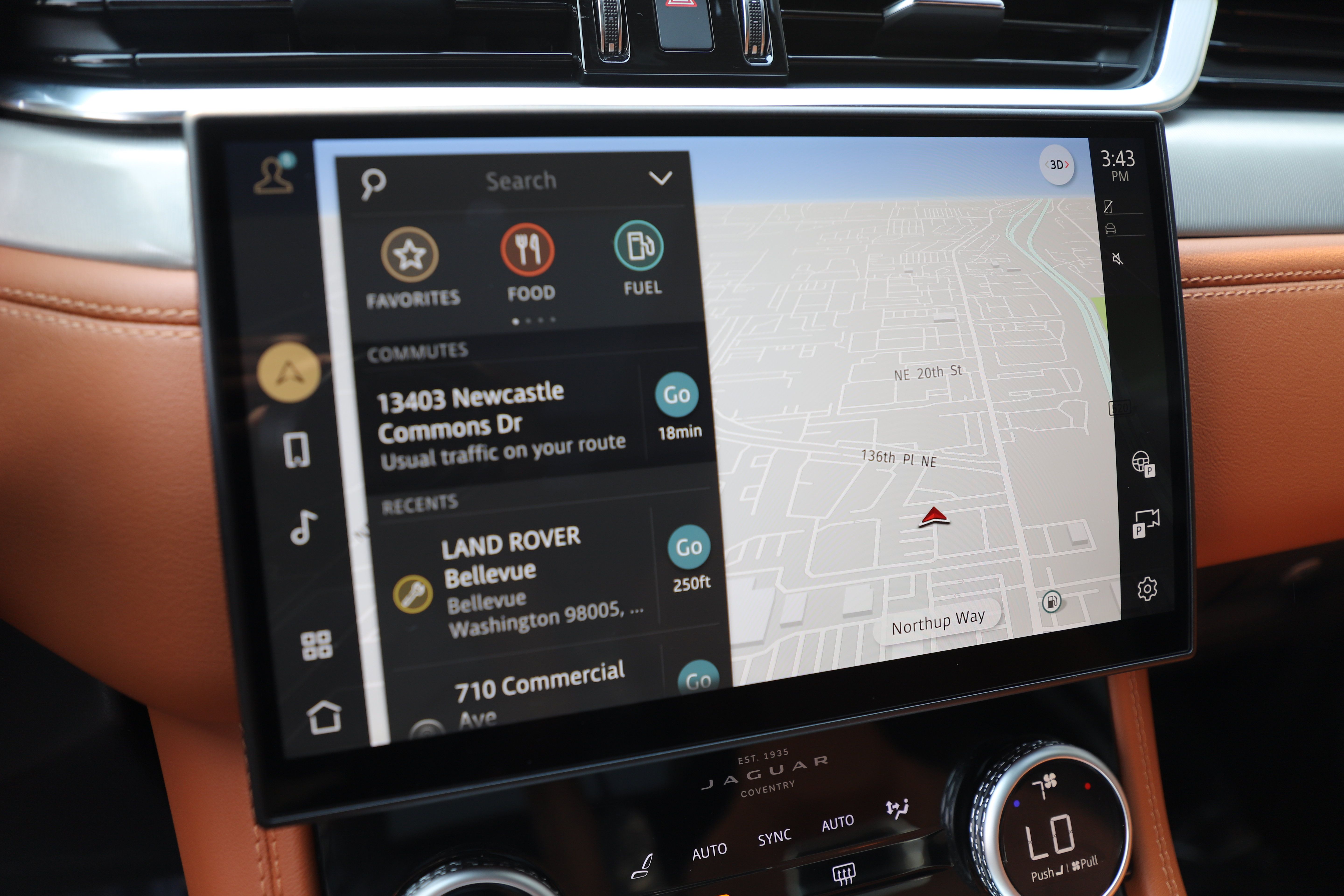 Certified 2025 Jaguar F-PACE R-Dynamic S AWD/4WD image 19