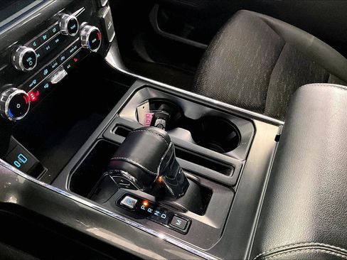 Certified 2022 Ford F150 XLT w/ Equipment Group 302A High image 16