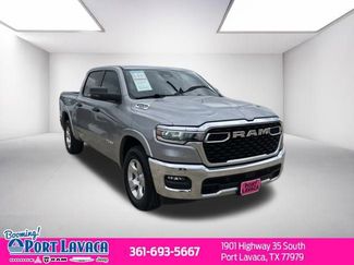 Used 2025 RAM 1500 Big Horn video 1
