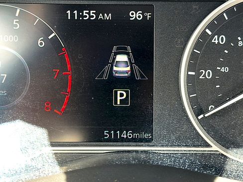 Used 2025 Nissan Versa SR FWD image 26