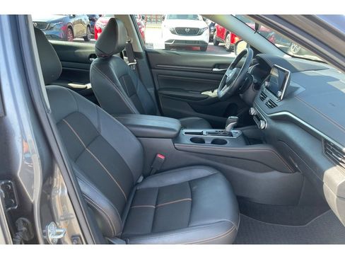 Used 2021 Nissan Altima 2.5 SR FWD image 19