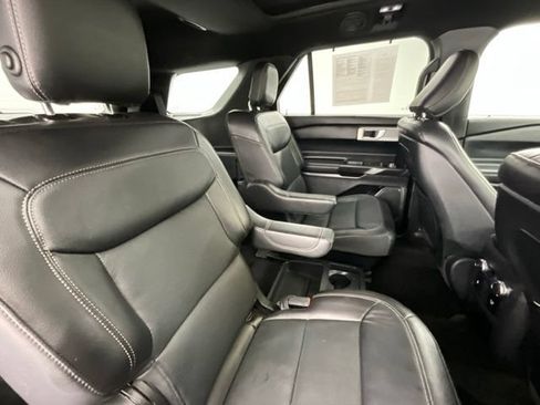 Used 2020 Ford Explorer Limited AWD/4WD image 16