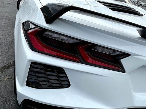 Used 2023 Chevrolet Corvette Stingray Premium Conv w/ Z51 Performance Package RWD image 12