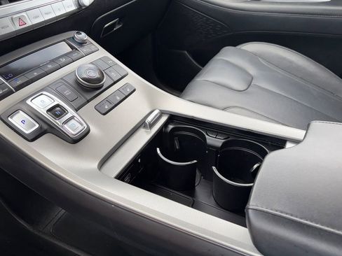 Used 2022 Hyundai Palisade SEL w/ Premium Package FWD image 21