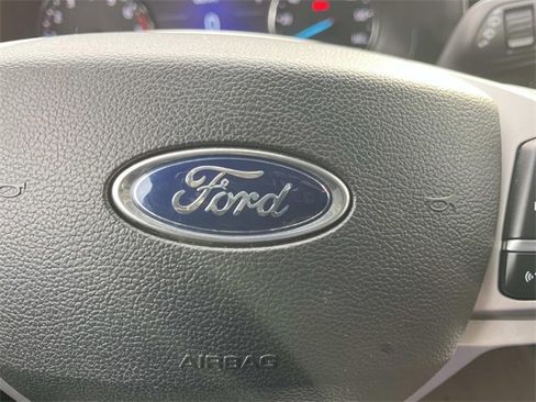 Used 2022 Ford Explorer XLT w/ Equipment Group 202A image 36