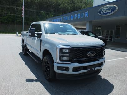 New 2026 Ford F250 Lariat w/ Black Appearance Package