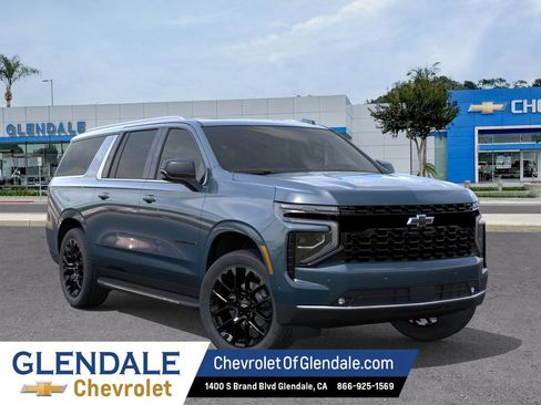 New 2026 Chevrolet Suburban Premier RWD image 7