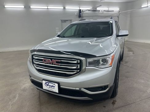 Used 2018 GMC Acadia SLT image 4