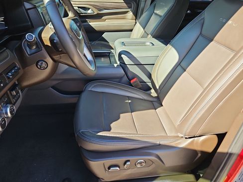 Used 2024 GMC Yukon Denali w/ Max Trailering Package AWD/4WD image 24