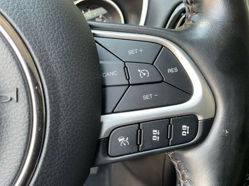 Used 2021 Jeep Compass Limited FWD image 34