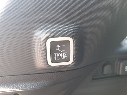 New 2025 Jeep Grand Cherokee Altitude w/ Trailer Tow Package image 13