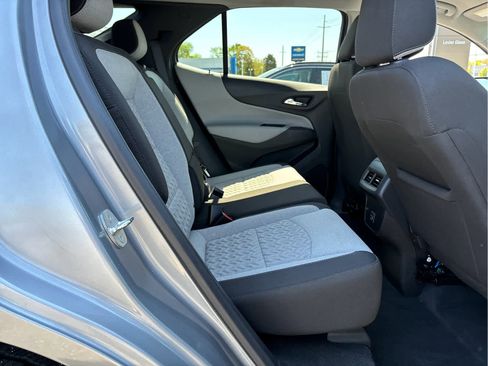 Certified 2024 Chevrolet Equinox LS w/ LS Convenience Package FWD image 23