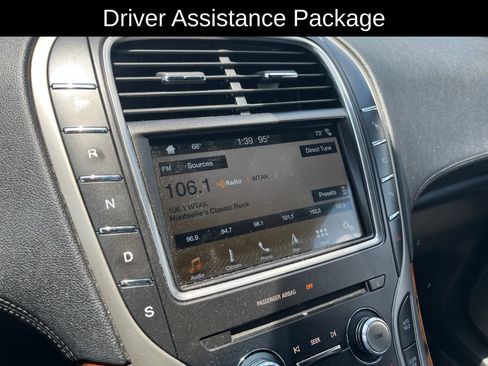 Used 2016 Lincoln MKX Reserve w/ Luxury Package AWD/4WD image 11