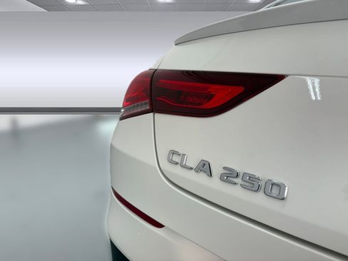 Used 2022 Mercedes-Benz CLA 250 image 10