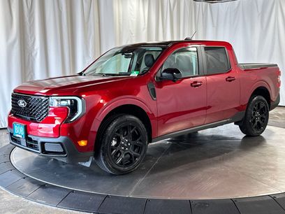 Used 2025 Ford Maverick Lariat w/ Black Appearance Package