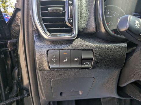 Used 2020 Kia Sportage EX w/ Option Group 15 FWD image 29