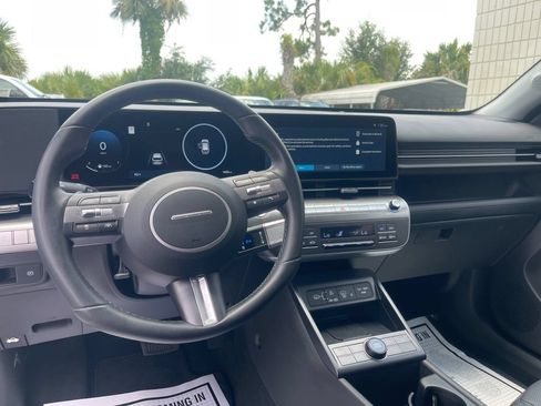 Used 2026 Hyundai Kona SEL Premium FWD image 12