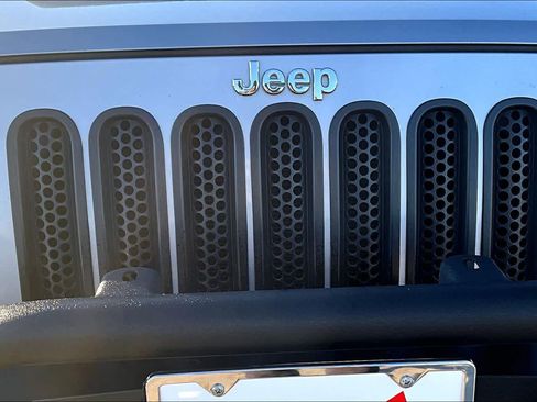 Used 2014 Jeep Wrangler Sport image 30