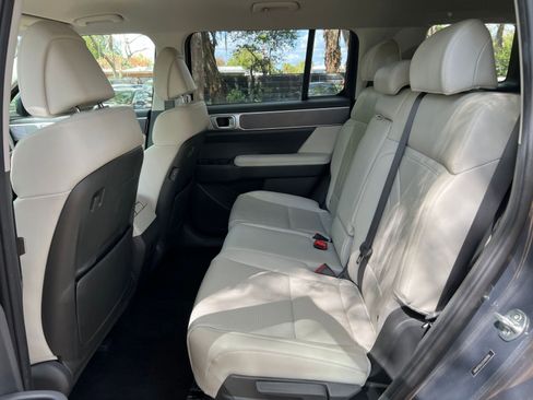 Used 2025 Hyundai Santa Fe SEL image 37