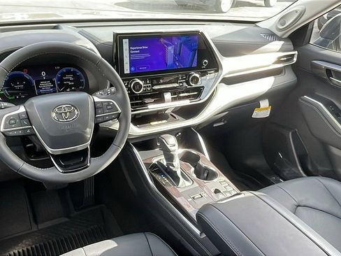 New 2026 Toyota Tacoma SR5 image 14