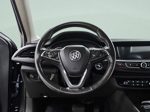 Used 2019 Buick Regal Essence w/ Driver Confidence Package I FWD image 9
