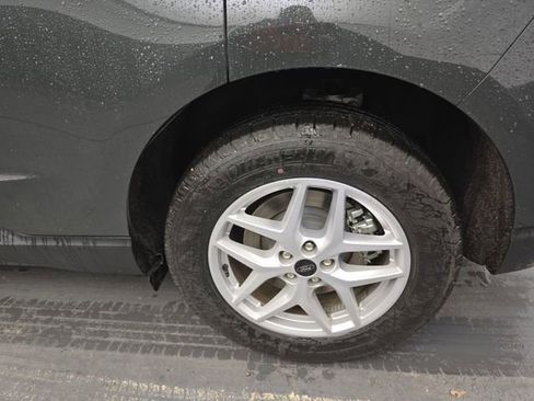 Used 2024 Ford Edge SEL image 16