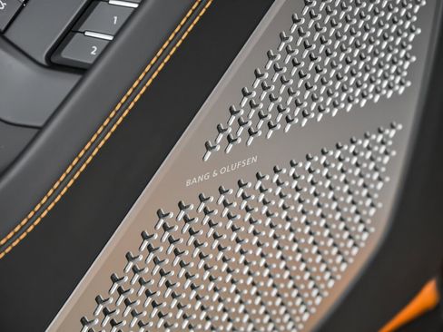 Used 2022 Lamborghini Urus image 20