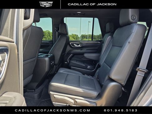 Used 2021 Chevrolet Tahoe Z71 w/ Luxury Package AWD/4WD image 24